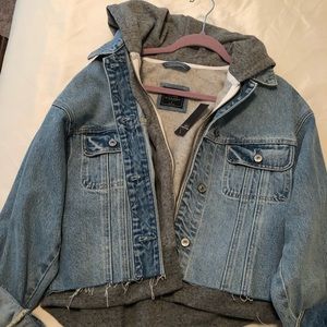 Abercrombie and Fitch cropped denim jacket